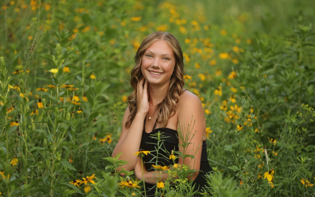 10 Senior Photography Outfit Tips & Tricks