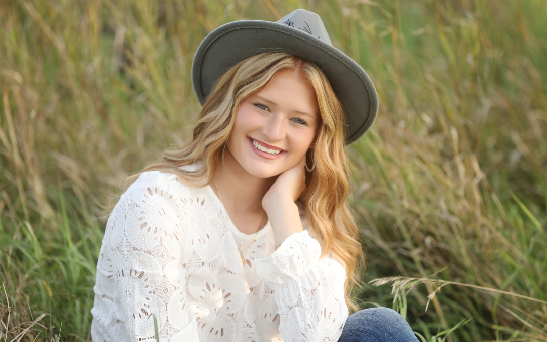 7 Tips to Help You Feel Confident During Your Senior Photo Session