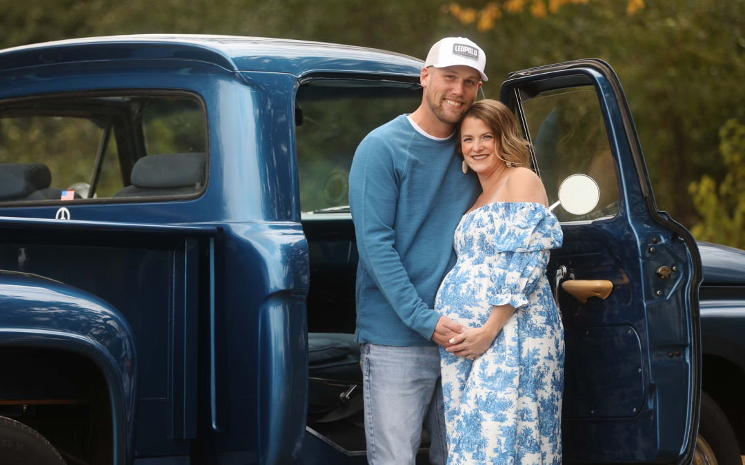 Everything You Need To Know About Your Maternity Session