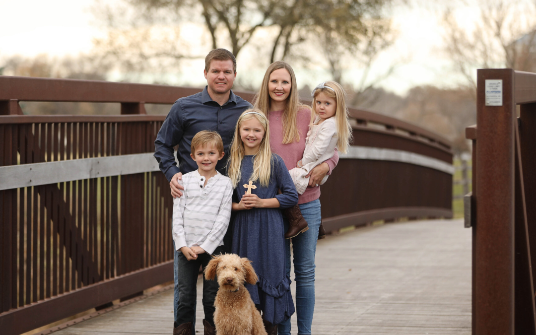 Can Our Dog Be in Our Family Photos? Absolutely!